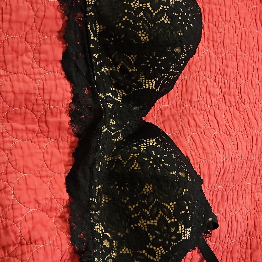 Aerie Wireless Black And Tan Lace Hook and Eye Closure Bra Size 40C Brand New